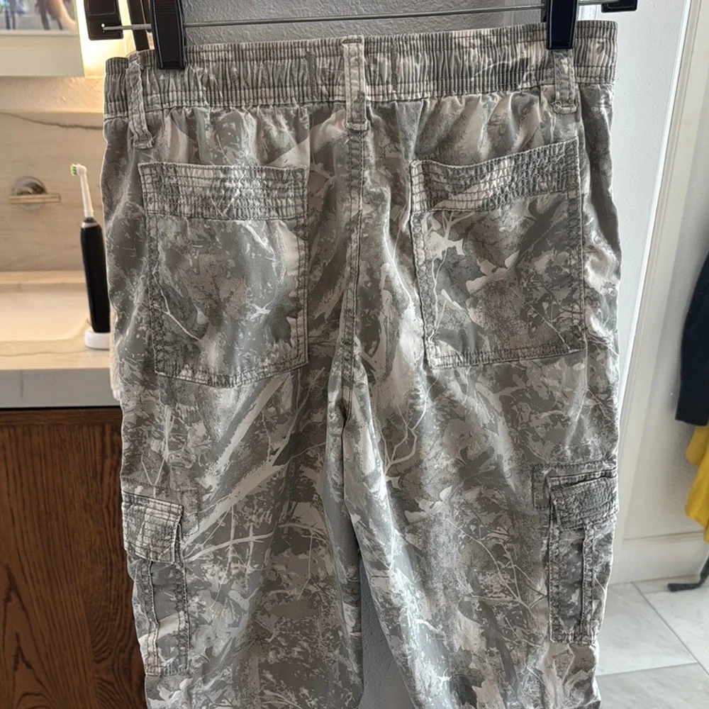 abercrombie kids Gray Camouflage Cargo Shorts